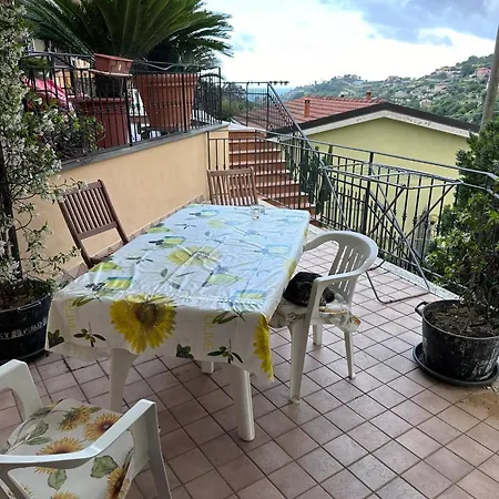 Charming House In With Terrace And Bbq Sanremo